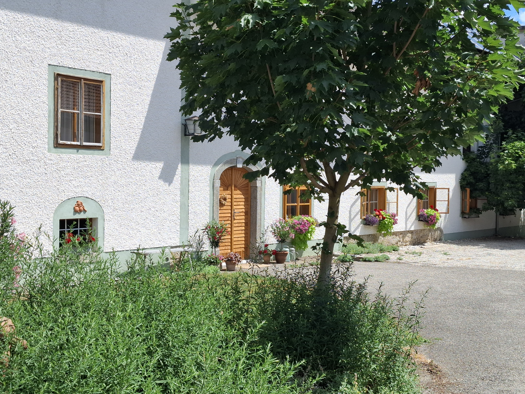 20260623_173639_Hausansicht